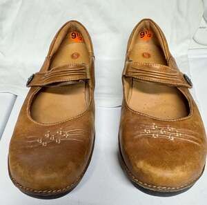 Clarks Unstructured Mary Jane Shoes Women's Size 9.5
